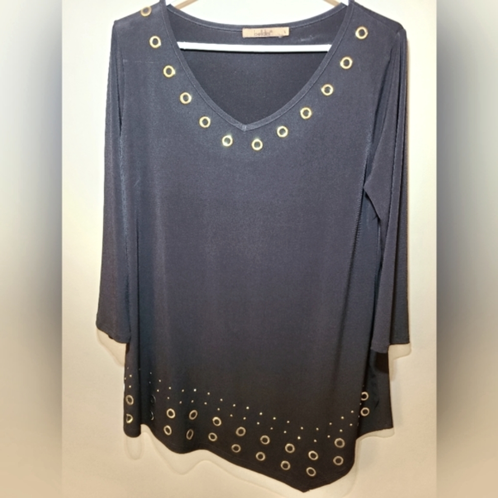 Ladies black V-neck pullover with grommet detail